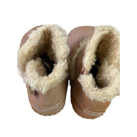 Ugg Lemmy 1012146I Baby Girl Pink Moccasisn Shearling Lined Suede Boots 4 / 5 - Picture 10 of 16